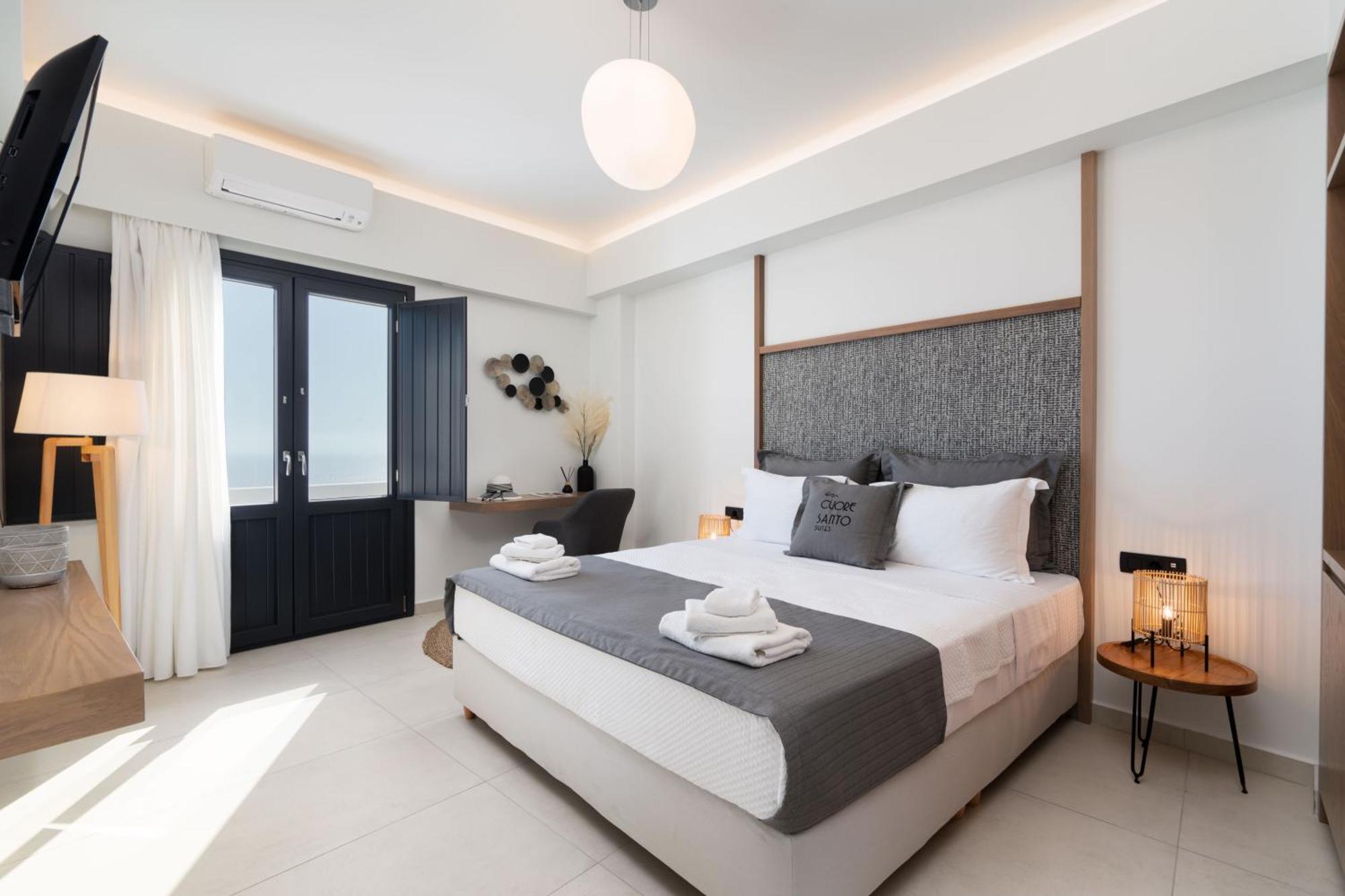 Cuore Santo Suites Тира Экстерьер фото