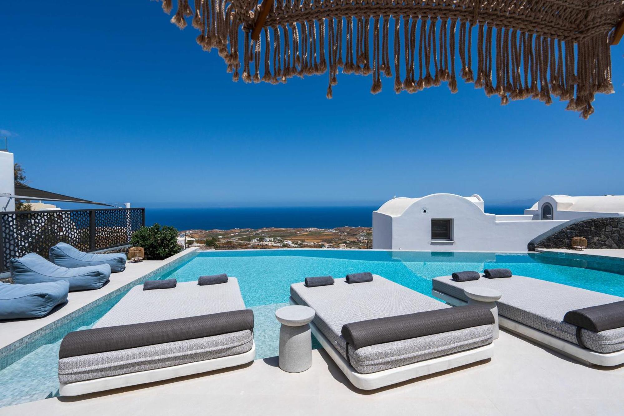 Cuore Santo Suites Тира Экстерьер фото